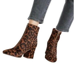 Madewell the Amalia Leopard boots size 6